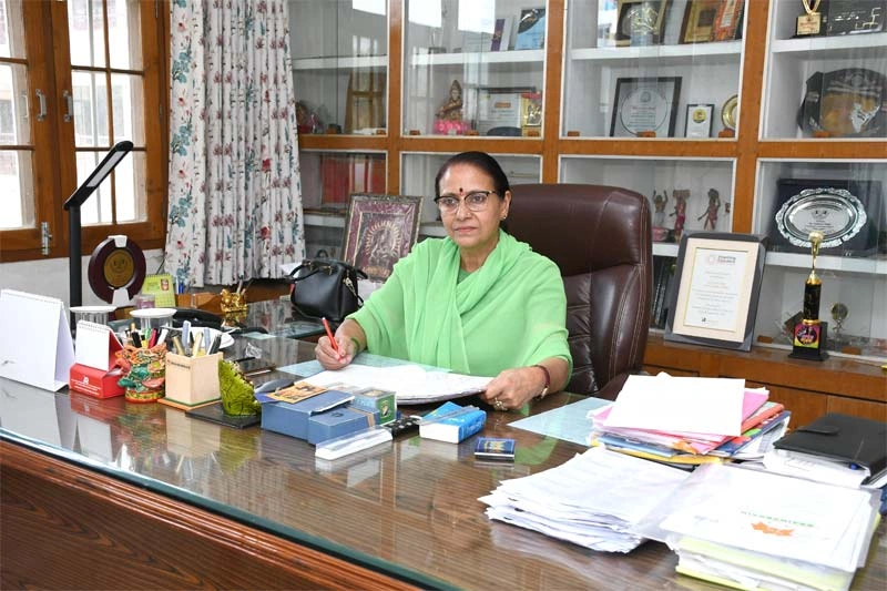 Principle Kalpana Singh